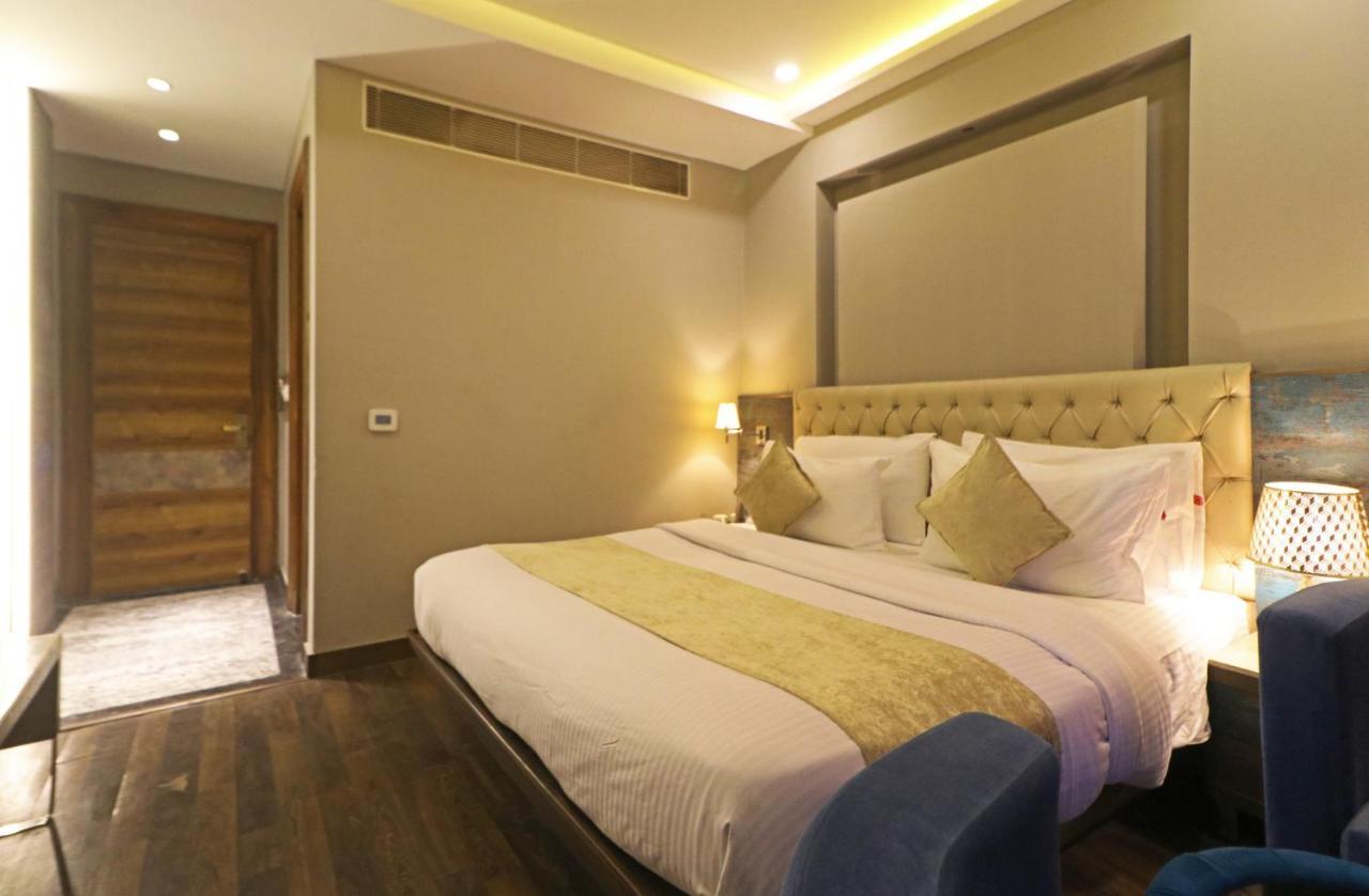 The Ivy Grand Hotel In City Centre With Free Secured Parking نيودلهي المظهر الخارجي الصورة