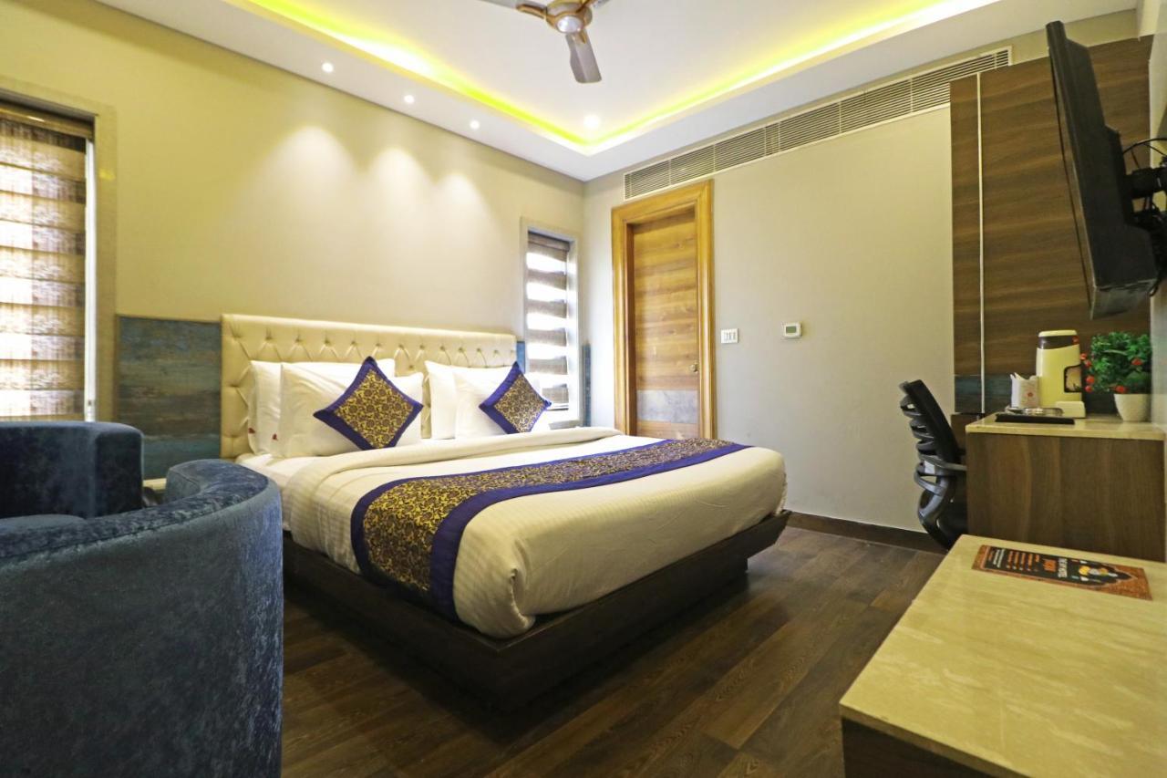 The Ivy Grand Hotel In City Centre With Free Secured Parking نيودلهي المظهر الخارجي الصورة