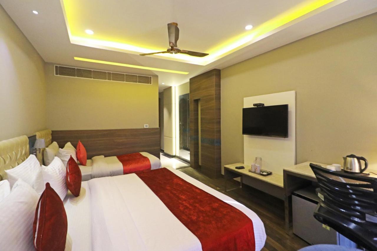 The Ivy Grand Hotel In City Centre With Free Secured Parking نيودلهي المظهر الخارجي الصورة