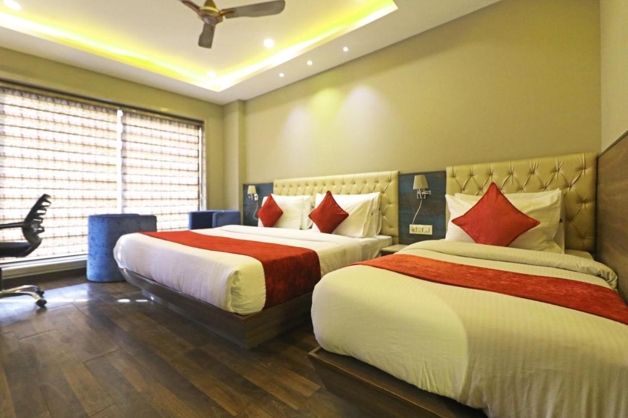 The Ivy Grand Hotel In City Centre With Free Secured Parking نيودلهي المظهر الخارجي الصورة