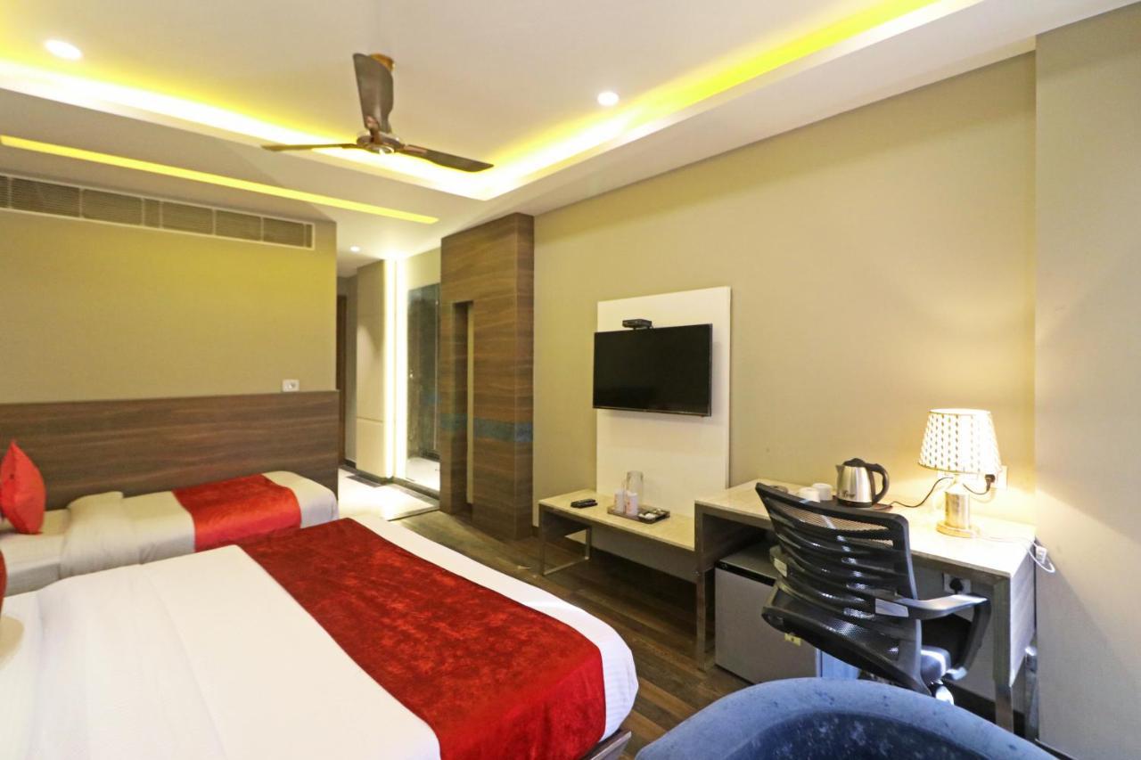 The Ivy Grand Hotel In City Centre With Free Secured Parking نيودلهي المظهر الخارجي الصورة